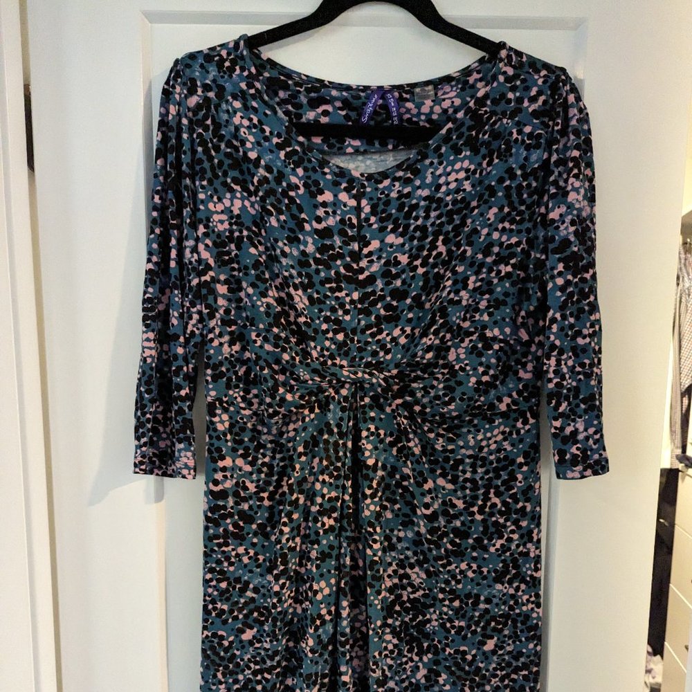 Seraphine - Knot Front Maternity Dress w/ Keyhole detail